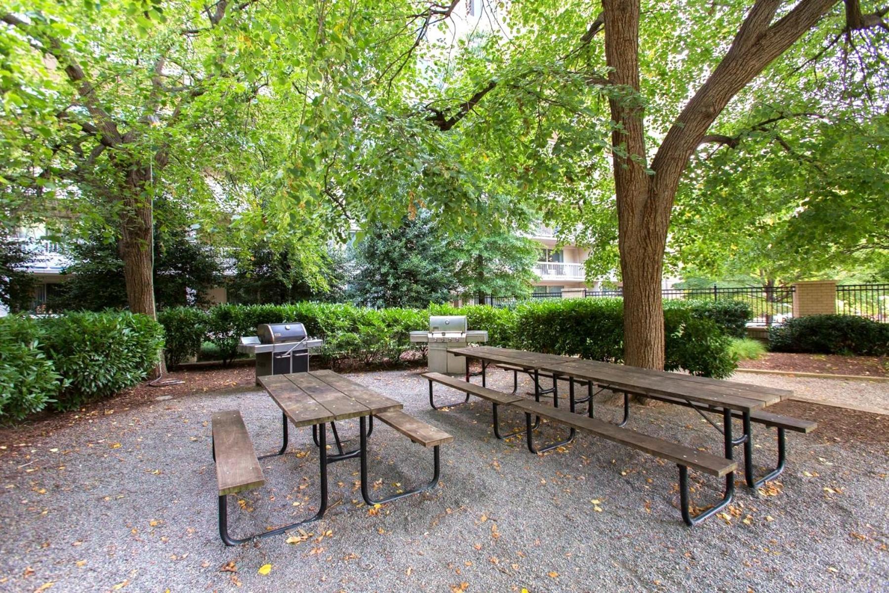 Fantastic 2 Bedroom Apartment With Gym At Arlington Eksteriør bilde